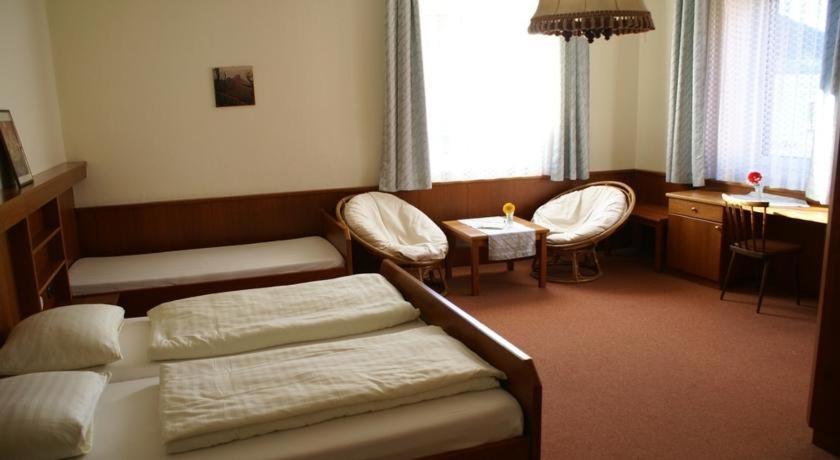 Austria Traveller Hotel Kirchdorf Kirchdorf an der Krems Exterior photo